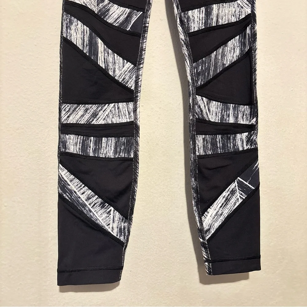 lululemon athletica Black and Gray Geometric Leggings